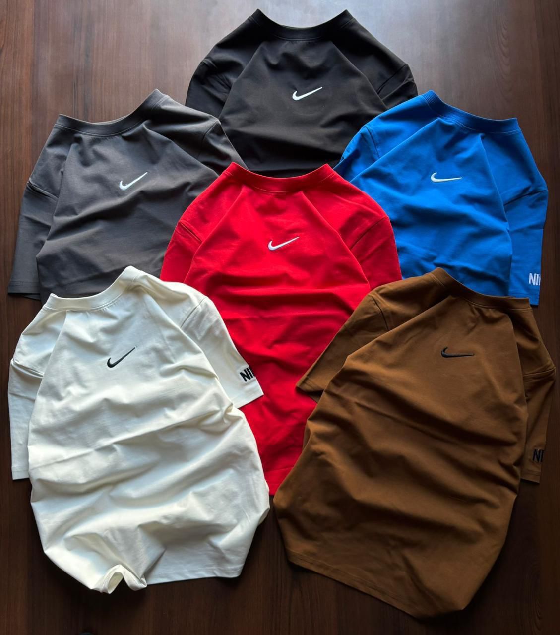 NIKE - T-shirts