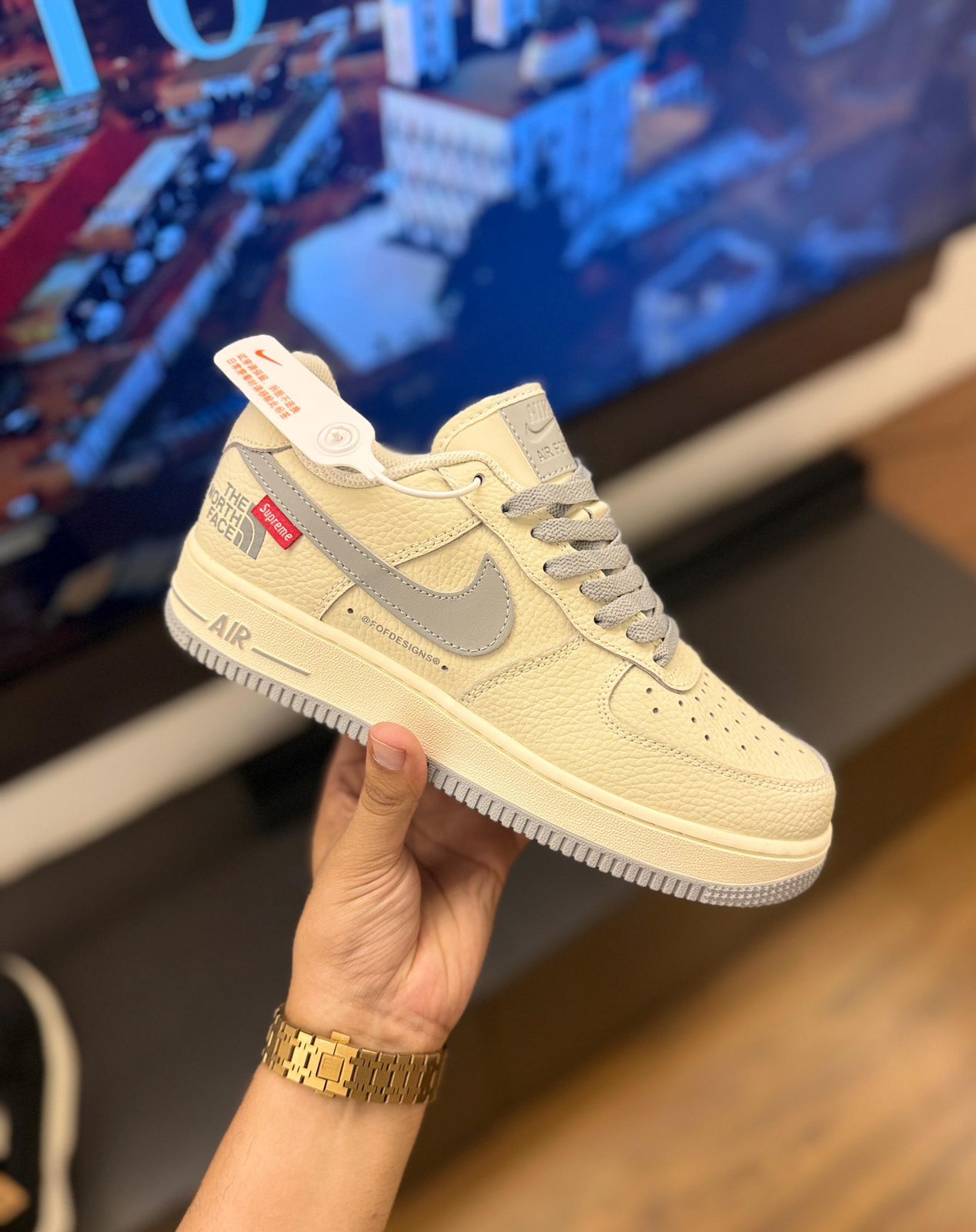 Nike Air Force 1 Low "Supreme x The North Face" Beige Edition