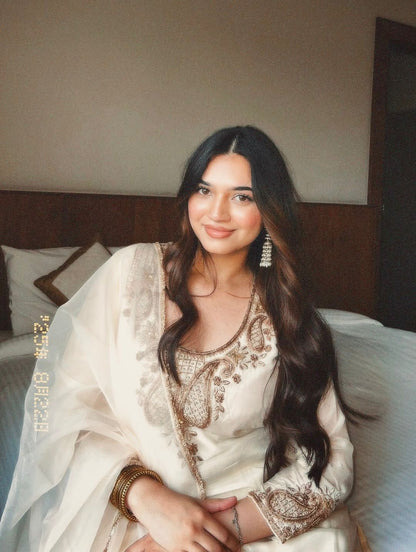 Anarkali-style salwar kameez