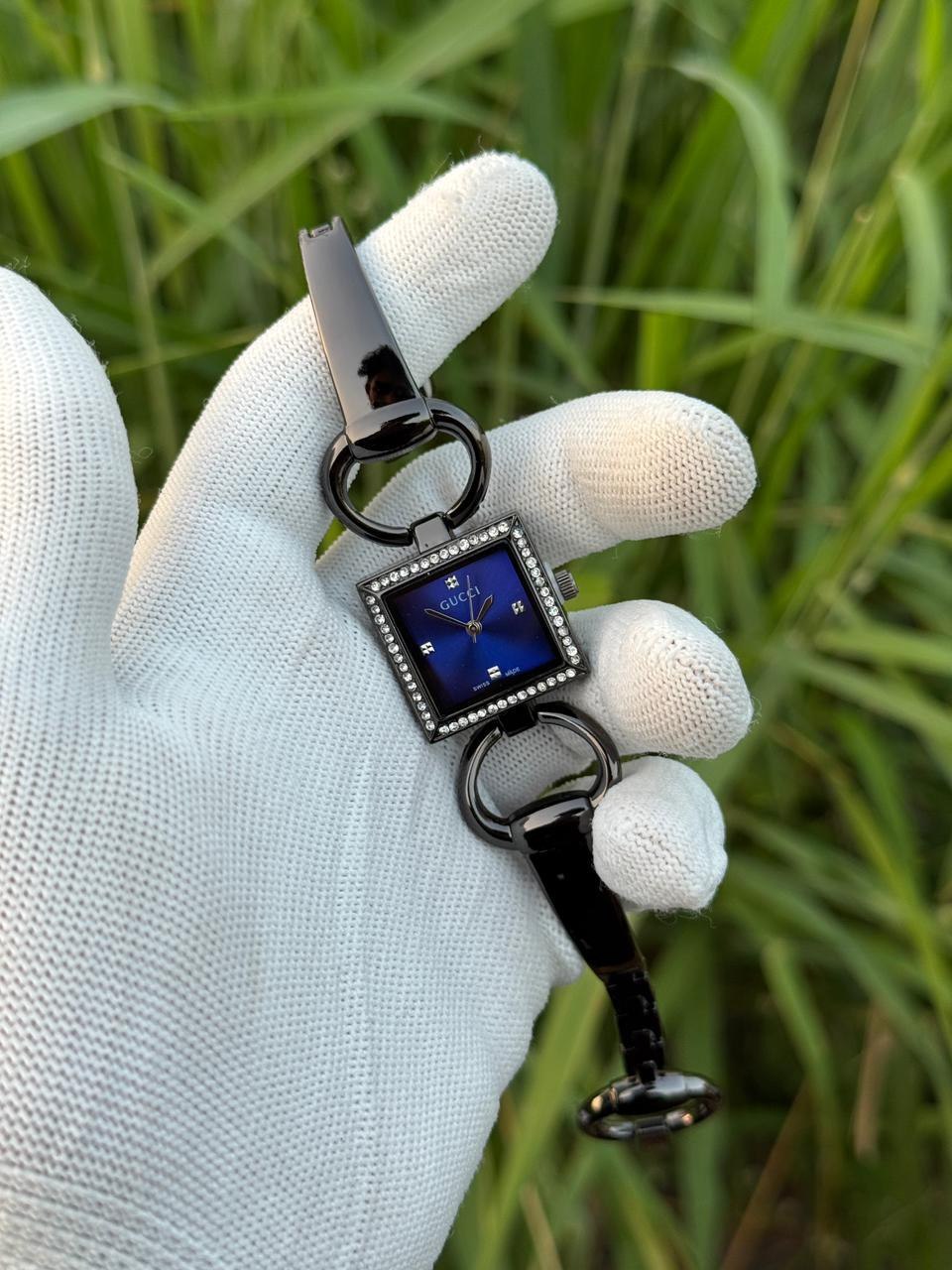 Luxury Vintage Gucci-Inspired Square Diamond Bezel Watch with Burgundy Red Dial