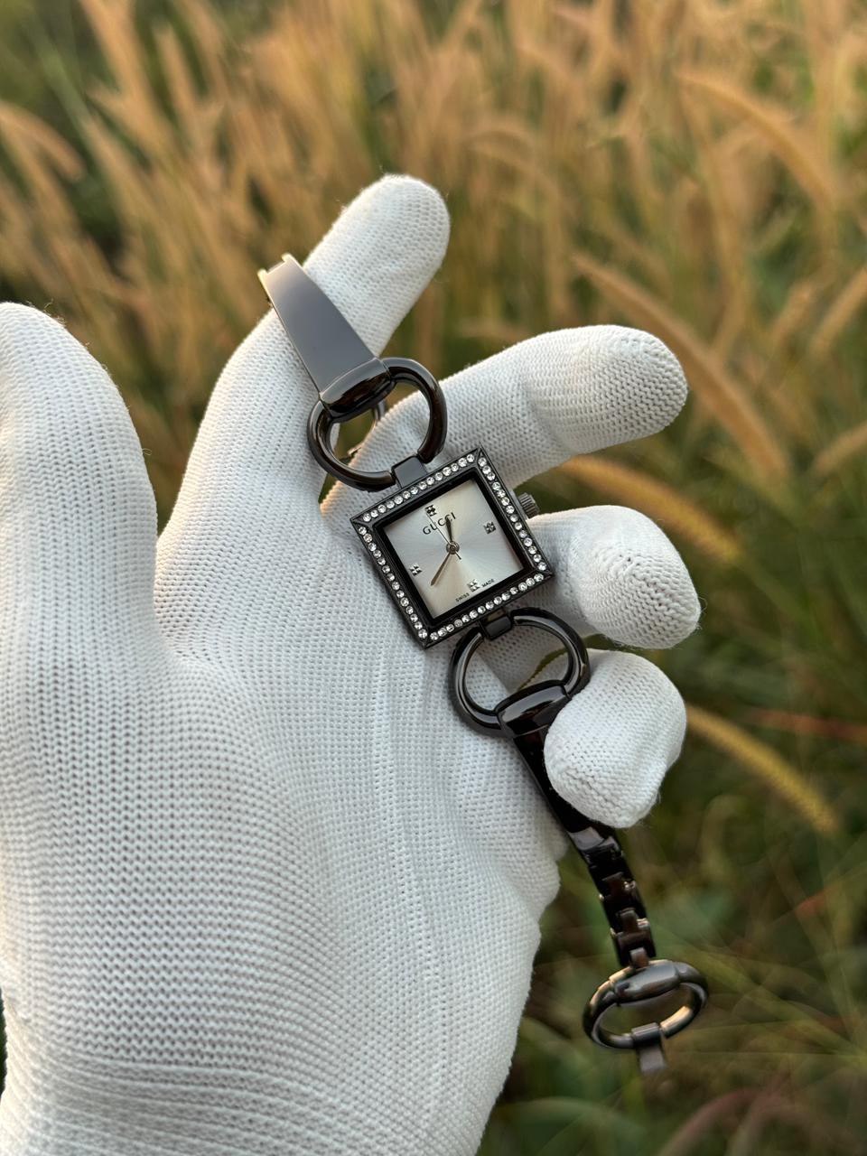Luxury Vintage Gucci-Inspired Square Diamond Bezel Watch with Burgundy Red Dial