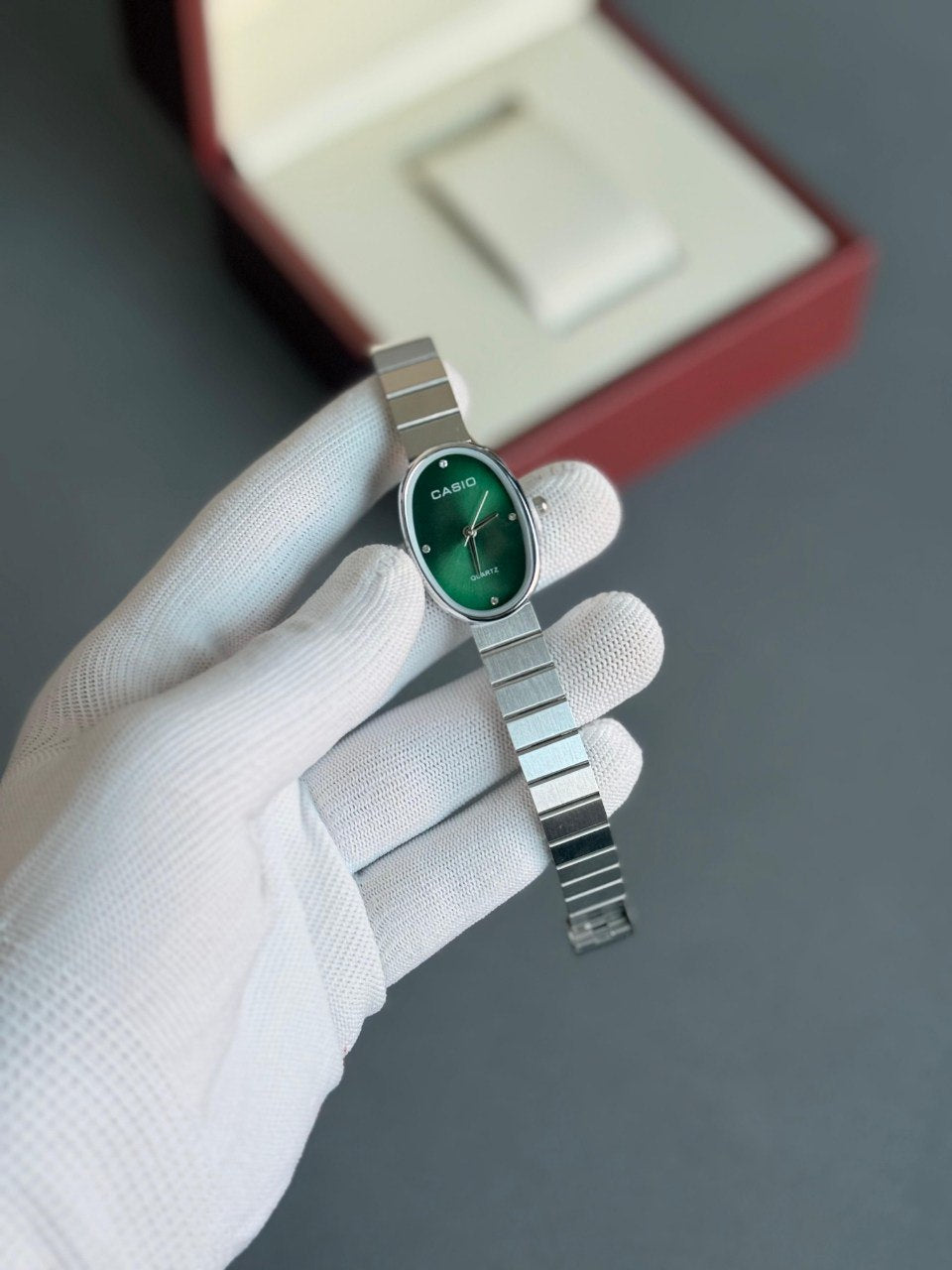 Casio Vintage Women's Oval Quartz Watch - Rose Gold with Black Dial and Crystal Markers