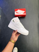 NIKE AIRFORCE ONE WHITE